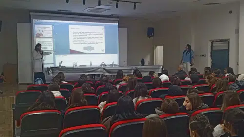Nazilli'de sağlık seferberliği: Gençlere kanserle mücadele eğitimi