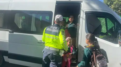 Kuyucak’ta jandarmadan geleceğin sürücülerine hayati uyarılar