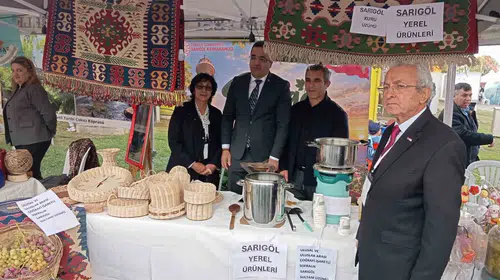 Sarıgöl’ün geleneksel lezzetleri İzmir’de büyük beğeni topladı