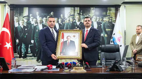 İnan’dan İzmir’e yeni vizyon sözü: Çiğli’de değişim rüzgarları esiyor