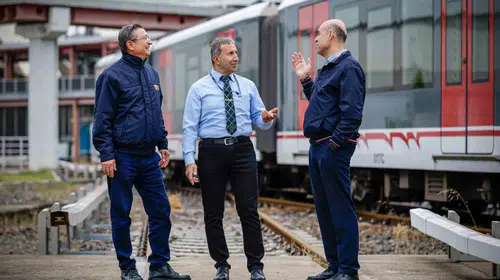 İzmir’in raylı ulaşımında çeyrek asırlık sadakat: Onlar kentin gizli kahramanları