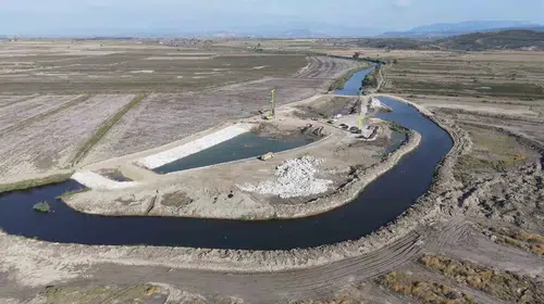 Söke Ovası’nda 440 milyon liralık dev önlem: Tuzlu su engelleniyor, yılan balıkları korunuyor
