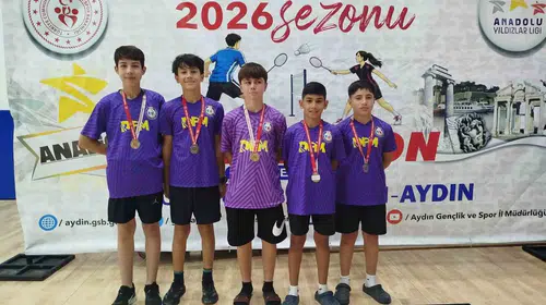 Söke’den Eskişehir’e uzanan başarı hikayesi: Aydınlı badmintoncular yarı finalde