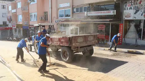 Bozdoğan’da tozla mücadele mesaisi: Ekipler gün boyu teyakkuzda