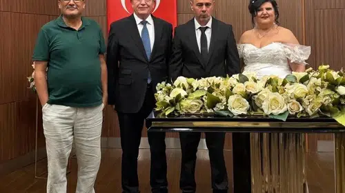 Denizli'de basın dünyasının mutlu günü: Hatice ve Mustafa ömür boyu birlikteliğe "Evet" dedi
