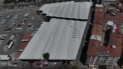Manisa'da park sorununa asfaltlı çözüm: Pazar yeri artık hem alışveriş hem otopark olacak