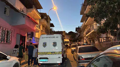 Uşak’ta dut hasadı faciayla bitti: Çatıdan düşen 57 yaşındaki adam kurtarılamadı