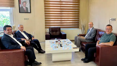 Bülent Arınç’tan Şehzadeler’e mesai ziyareti: Hizmet vurgusu öne çıktı