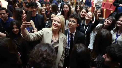 Merkezefendi'de öğrencilere eğitim desteği müjdesi: Başvurular açıldı