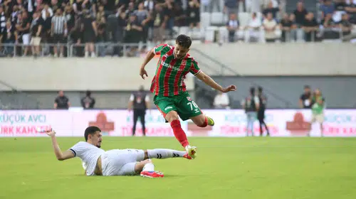 İzmir derbisinde nefes kesen final: Kazanan çıkmadı
