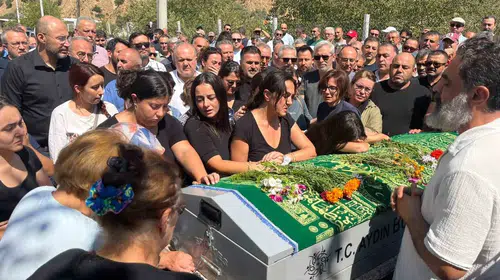 Siyaset dünyasını yasa boğan veda: Ali Çankır son yolculuğuna uğurlandı