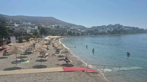 Bodrum limanlarında kruvaziyer bereketi: 2 bin 500'e yakın ziyaretçi şehre ayak bastı