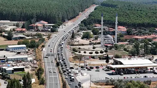 Muğla'da ulaşım felç oldu: 7 aracın karıştığı zincirleme kazada bilanço ağır