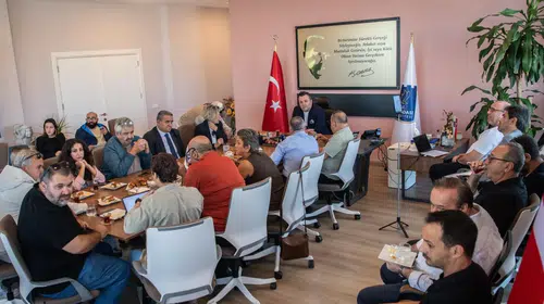 Kuşadası'nda yarım yıllık çalışma karnesi: Hizmetler hız kesmeden sürüyor