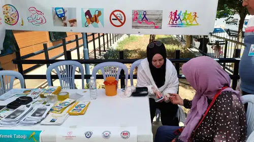 Nazilli'de sokak ortasında sağlık taraması: Vatandaşlar performans testinden geçti
