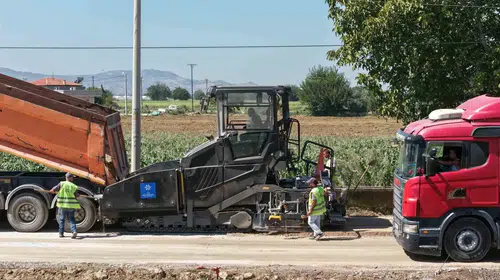 İncirliova’da Ulaşım Ağı Güçleniyor: Yazıdere Yolu Yenileniyor
