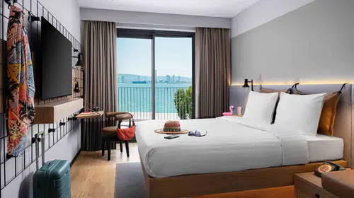 İzmir’in yeni sahil rotasında Marriott imzası: Moxy kapılarını ziyaretçilerine açtı