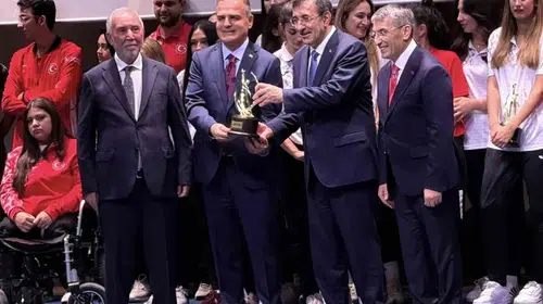 Muğla’nın spor hamlesi başkentte taçlandı: Vali Akbıyık’a anlamlı ödül