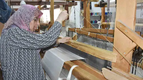 600 yıllık dokuma sanatı kadınların ellerinde yeniden hayat buluyor