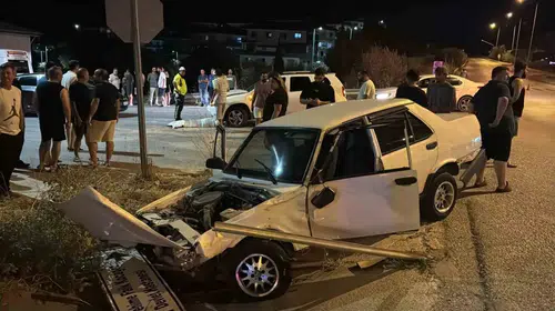 Söke’de Kavşakta Çarpışma: Motosiklet Sürücüsü ve Yolcu Hastanelik Oldu