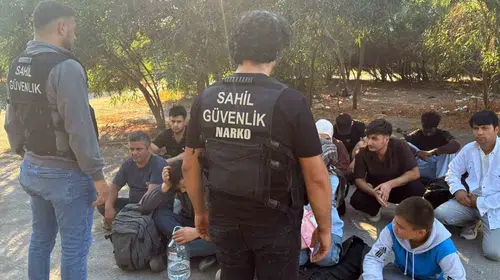 Ege'de kaçak geçişe geçit yok: 18 kişi kıskıvrak yakalandı