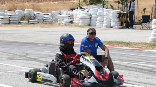 Uşak pistinde motor sesleri yükseldi: Karting heyecanı tüm hızıyla sürüyor