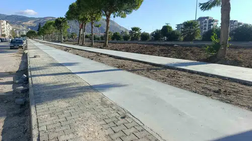 Söke’de modern kentleşme adımı: Bisiklet yolunda beton dökümü tamamlandı
