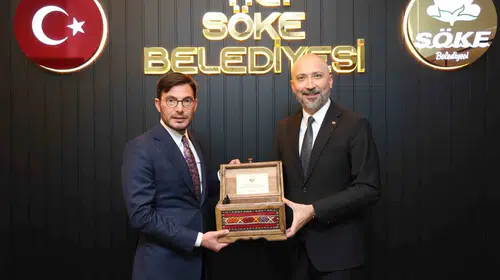 Efsane valinin mirası genç başkanları Söke’de bir araya getirdi