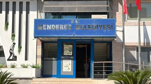 Menderes Belediyesindeki soruşturmada flaş gelişme: Başkanın mesajlaştığı avukata tutuklama
