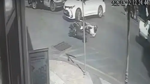 Aydın'da trafik kazası: Motosikletli sürücü yola savruldu