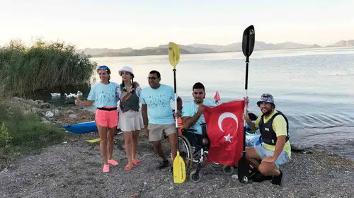 Zafer ve Barışın Sembolü Köyceğiz Gölü’nde Kürek Çektiler
