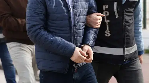 Sosyal yardım yalanıyla 350 milyonluk vurgun yapan çete çökertildi.