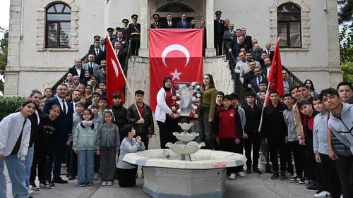 Zamanda yolculuk: Manisa’da Cumhuriyet’in 103. yılına özel nostaljik kare