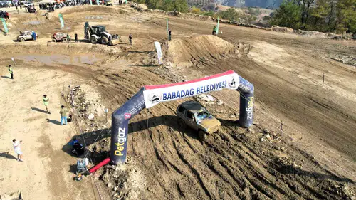 Babadağ’da dev organizasyon: Off-road tutkunları toz dumanı birbirine kattı