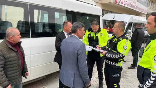 Çivril’de servis seferberliği: Öğrencilerin güvenliği için denetim masası kuruldu