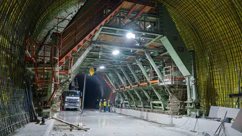 İzmir'in dev projesinde uzlaşı dönemi: Riskli binalar güvenle yıkılıyor