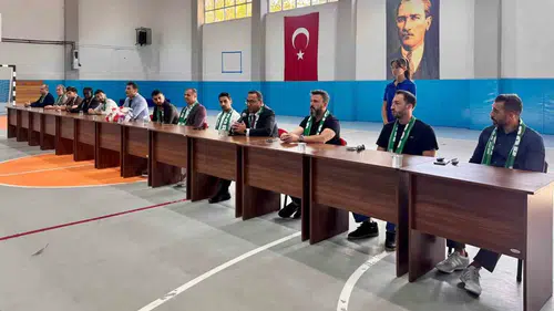 Yeşil sahaların yıldızları Menteşe’de gençlerle buluştu: Hedef spor dolu bir gelecek