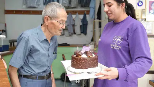 Germencik’te ahilik geleneğine saygı duruşu: 67 yıllık ustaya anlamlı doğum günü sürprizi