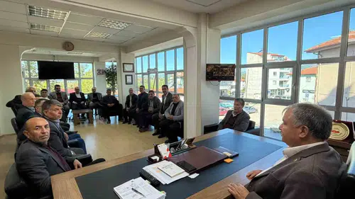 Beyağaç’ta muhtarlar günü buluşması: Başkan Pütün’den hizmet vurgusu