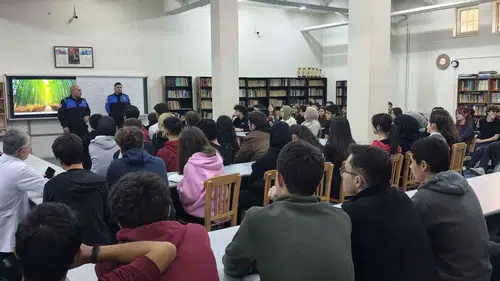 Afyon Lisesi’nde emniyet seferberliği: Gençlere hayat kurtaran bilgiler verildi
