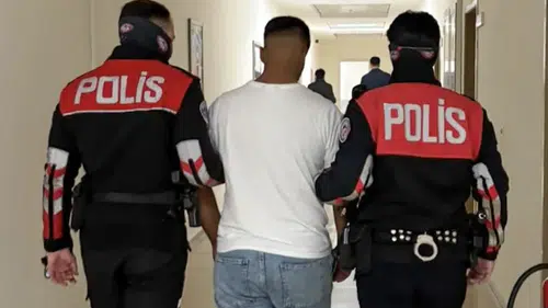 Parkta şüpheli hareketler ele verdi: 17 yaşındaki gencin suç dosyası şoke etti