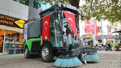 Tavas’ın dar sokaklarına teknolojik dokunuş: Temizlik filosu genişledi
