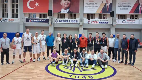 Aydın'da parkenin hakimi belli oldu: Milli Eğitim çifte kupayla döndü