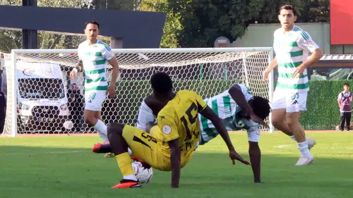 Muğlaspor evinde gol olup yağdı: İstanbulspor’a ağır tarife