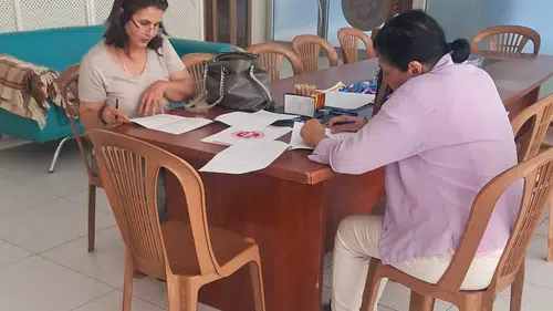 Efeler'de emeklilik yılları artık birer keşif yolculuğuna dönüşüyor