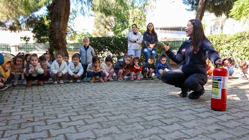 Minik kahramanlar itfaiyecilik mesleğini yerinde öğrendi