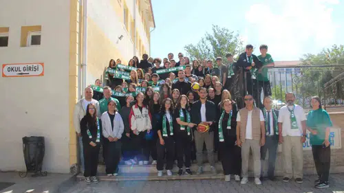 Muğlaspor’dan eğitime tam destek: Yıldız futbolcular öğrencilerle buluştu