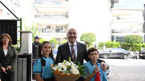 Denizli’nin kahramanlık destanı minik öğrencilerin rehberliğinde geleceğe taşınıyor