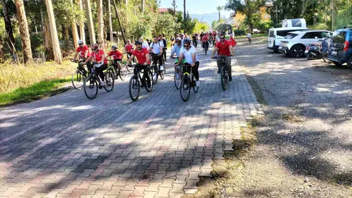 Köyceğiz'de Cumhuriyet rüzgarı: Yediden yetmişe pedal çevirdiler