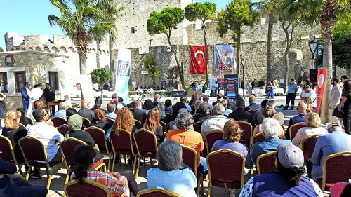 Çeşme’de kültür ve sanat rüzgarı: Festival kapılarını ikinci kez araladı